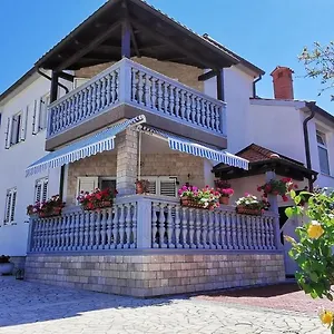 Apartment Mila-casa Bianca, Medulin